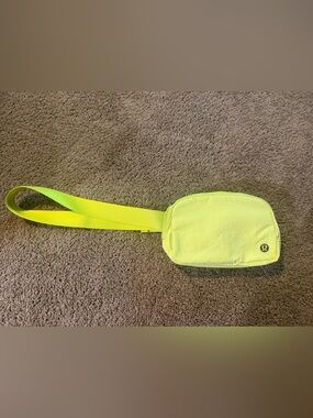 Lululemon 1L Everywhere Belt Bag